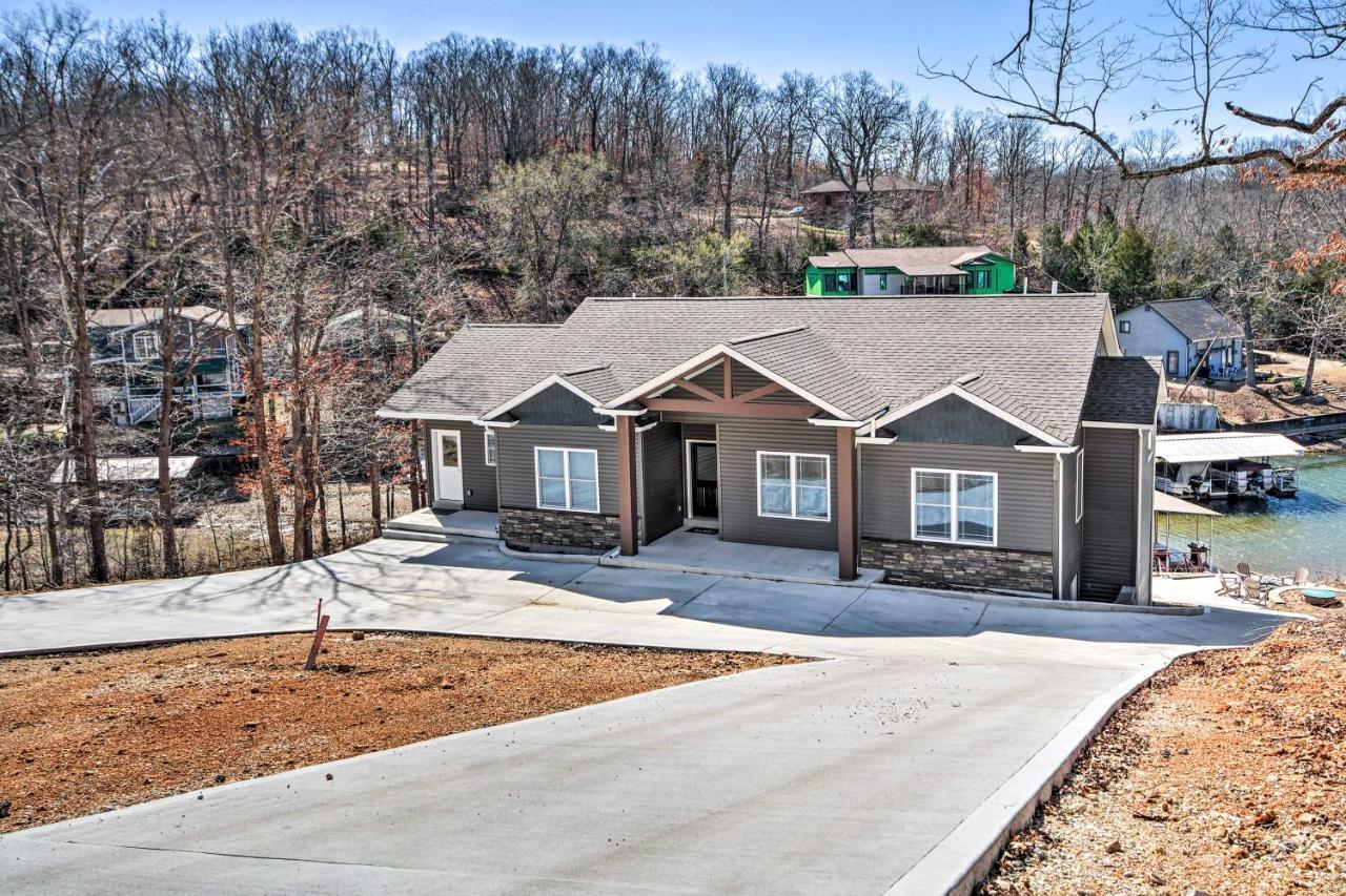 Lakefront Rocky Mount Home With Dock And Fire Pit Kültér fotó